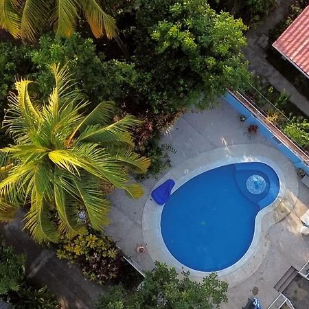 Hostal Tia Reyna El Zonte Exterior foto